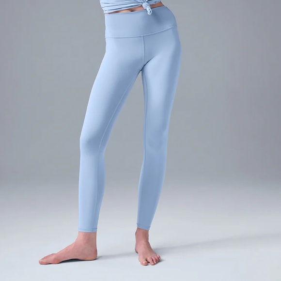Alo yoga seashell blue set 7/8 airlift leggings (Xs) & sports bra (s) like NEW - Picture 1 of 16